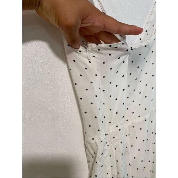 Forever 21 White Polka Dot Wide Leg Jumpsuit Size Small - Picture 3 of 9